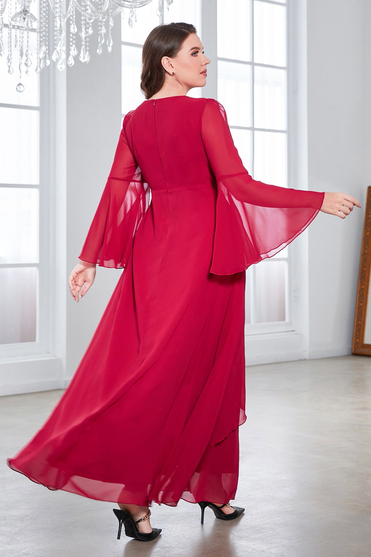 Elara | Plus Size V-Neck Chiffon Bridesmaid & Evening Dress